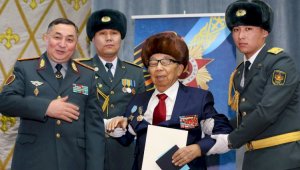 Казахстанскому ученому, профессору и ветерану ВОВ исполнилось 100 лет