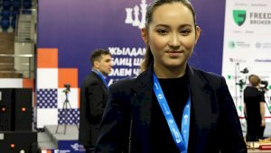 Девушки в ударе: казахстанские шахматистки в лидирующей группе чемпионата мира по шахматам