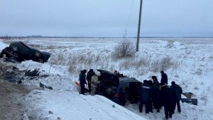 Смертельное ДТП на севере Казахстана: двое погибших и восемь раненых