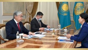 Президенту Казахстана представили стратегию развития национального почтового оператора