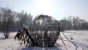 Уникальные экоскульптуры украсили Ботанический сад Алматы