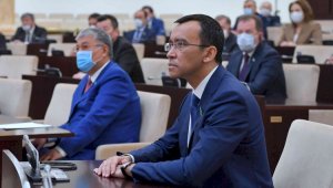 Маулен Ашимбаев избран председателем Сената Парламента