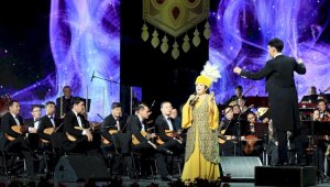 Без малого век: Казахский национальный оркестр имени Курмангазы отмечает 90-й концертный сезон