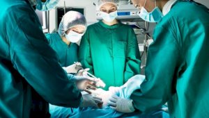 В Алматинской области хирурги извлекли из желудка пациента столовую ложку