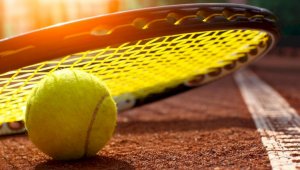 Казахстанские теннисисты успешно стартовали на турнире во Франции