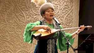 В Алматы прошел творческий вечер Жанар Айжановой