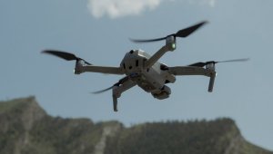 Беспилотный летательный аппарат помогает в поисках туристов в алматинских горах