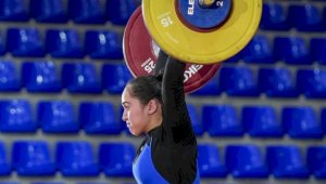 Казахстан выиграл четвертую медаль юношеского ЧМ по тяжелой атлетике