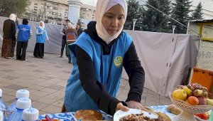 Во время Рамадана в Центральной мечети Алматы ежедневно организовывается ауызашар на 500 человек