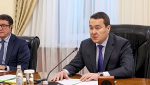 Казахстан рассматривает увеличение поставок нефти в Китай