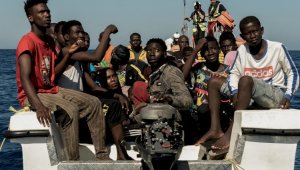 Итальянский остров Лампедуза не справляется с потоком мигрантов