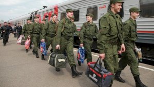 В России приняли закон, который обяжет призывников сдавать загранпаспорта