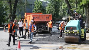 В Алматы строят дороги по новой технологии