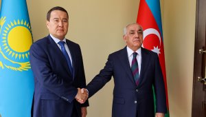 10 документов подписано во время визита Алихана Смаилова в Азербайджан