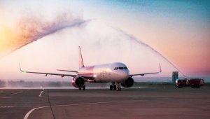 Аэропорт «Иссык-Куль» принял первый рейс из Алматы в летний турсезон