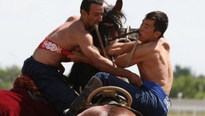 Всемирная федерация борьбы на лошадях создана в Алматы