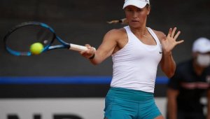 Юлия Путинцева пробилась во второй раунд теннисного турнира в Швеции