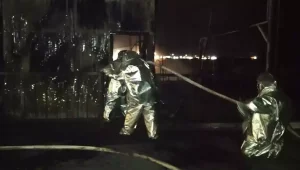 Огнеборцы ликвидировали пожар на станции «Эталон газ»