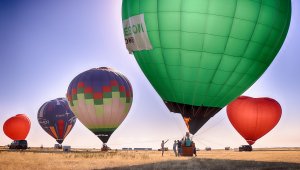 В Конаеве впервые состоялся фестиваль воздушных шаров