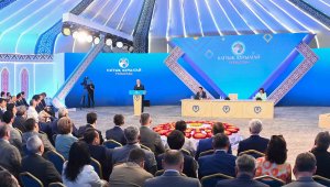 Политолог Андрей Чеботарев рассказал, как реализуется задача по укреплению самосознания казахстанцев