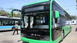 До конца года в Алматы прибудет сто новых троллейбусов