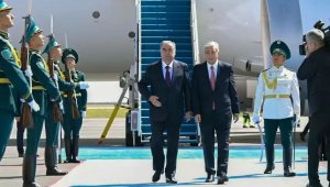 Президент Таджикистана прибыл в Астану