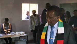 Президент Зимбабве переизбран на второй срок