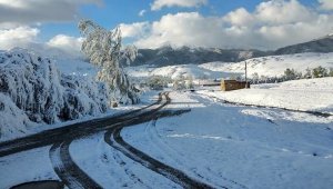 Первый снег выпал в горах Кыргызстана