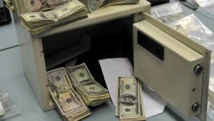 В Алматы из частного дома украли сейф с 250 тысячами долларов