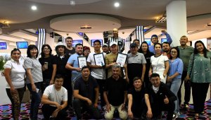 В Алматы проведен турнир по боулингу среди представителей СМИ