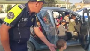 В Узбекистане женщина перевозила в автомобиле 25 детей
