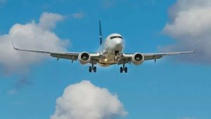 Летевший в Ташкент самолет вернулся в аэропорт Алматы