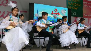 В Алматы проходит фестиваль садового и цветочного искусства