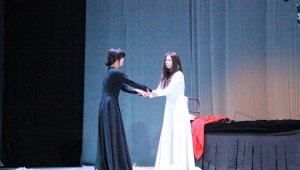 Республиканский государственный академический корейский театр открыл новый сезон драмой «Любовь женщины»