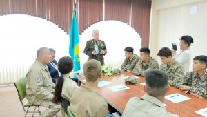 Генералы встретились с молодежью Алматы