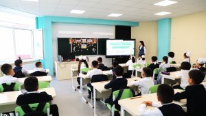В Казахстане не хватает пяти тысяч педагогов