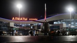Двух пассажиров сняли с рейса в аэропорту Алматы