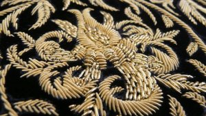 В Алматы возрождают древнюю технику золотого шитья