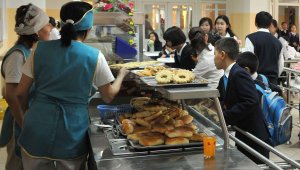 Школьное питание изменят в Казахстане