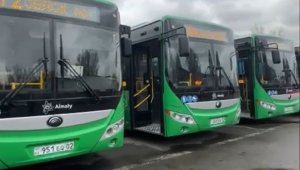 30 новых автобусов вышли на маршруты в Алматы