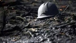 Разрушенное оборудование, вывалы: что затрудняет поиски горняков на шахте Костенко