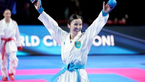 Каратистка Молдир Жанбырбай завоевала золото чемпионата мира