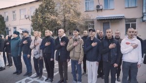 В Алматы торжественно проводили призывников в части МЧС