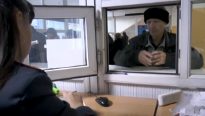 27 лет без документов: 51-летнему алматинцу помогли их получить полицейские