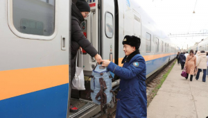 Дополнительные поезда запустят в декабре в Казахстане