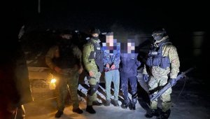 Подозреваемые в убийстве около двух месяцев прятались от полиции в землянке в Алматы