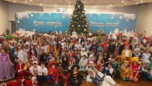 Порядка 200 детей стали гостями Президентской елки в Акмолинской области