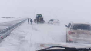 Из-за сильной метели закрыли дорогу Конаев – Баканас – Караой