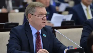 «Идиоты и дураки есть»: о заявлении российского историка про казахов высказался сенатор Ершов