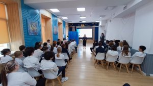 В гимназии Алматы проведен мастер-класс «Что нужно знать о выборах Президента РК»